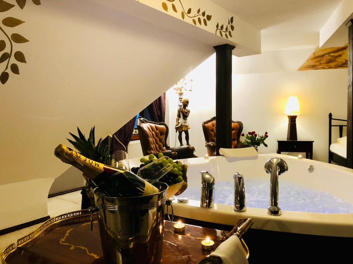 Restauracja - Hotel Mocca D'Oro 米科武夫 外观 照片