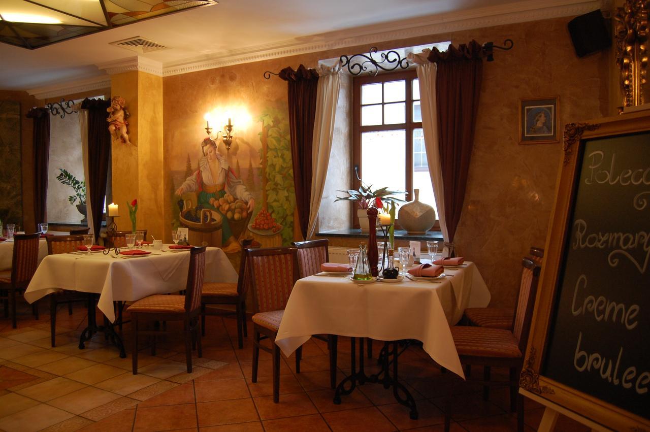Restauracja - Hotel Mocca D'Oro 米科武夫 外观 照片